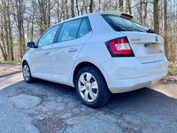 Gebraucht Skoda Fabia Ambition 90 PS (66 kW) 2015 Weiß Kleinwagen