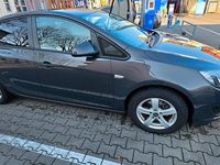 Gebraucht Opel Astra 110 PS (80 kW) 2015 Grau Limousine