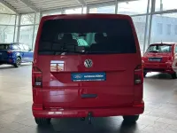 Gebraucht VW Multivan Trendline 150 PS (110 kW) 2020 Rot Van / Kleinbus