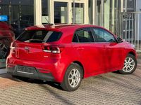 Gebraucht Kia Rio Platinum Edition 120 PS (88 kW) 2017 (beg) signalrot met. Kleinwagen