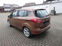 Gebraucht Ford B-MAX Titanium 105 PS (77 kW) 2012 Canyonbraun (metallic) Van / Kleinbus