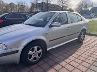 Używany Skoda Octavia Classic 75 KM (55 kW) 2001 Srebrny Sedan/Limuzyna