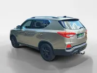 Gebraucht SsangYong Rexton Crystal 181 PS (133 kW) 2018 Grau SUV
