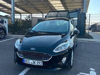Gebraucht Ford Fiesta Titanium 101 PS (74 kW) 2018 Schwarz Kleinwagen
