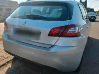 Gebraucht Peugeot 308 Active 125 PS (91 kW) 2014 Silber Limousine