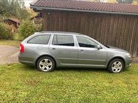 Gebraucht Skoda Octavia Active 105 PS (77 kW) 2012 Grau Kombi