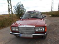 Gebraucht Mercedes 200 109 PS (80 kW) 1982 Orange Limousine
