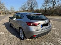 Gebraucht Mazda 3 Prime-Line 101 PS (74 kW) 2015 Silber Limousine