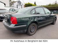 Second-hand VW Passat 101 CP (74 kW) 1998 Verde Berlinǎ