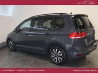 Gebraucht VW Touran 122 PS (89 kW) 2022 Grau Van / Kleinbus