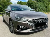 Gebraucht Hyundai i30 Trend 120 PS (88 kW) 2021 Bronze Kleinwagen
