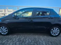 Gebraucht Toyota Yaris Hybrid Edition 75 PS (55 kW) 2014 Schwarz Limousine