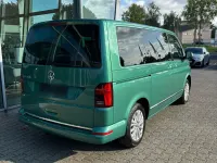 Gebraucht VW Multivan Generation Six 151 PS (111 kW) 2021 Grün Van / Kleinbus