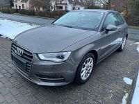 Gebraucht Audi A3 Attraction 122 PS (89 kW) 2013 Grau Limousine