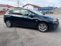 Gebraucht Opel Astra Dynamic 125 PS (91 kW) 2017 Limousine