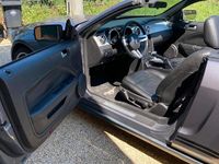 Second-hand Ford Mustang 212 CP (155 kW) 2006 Gri Cabrio