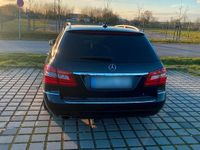Gebraucht Mercedes E200 Avantgarde 184 PS (135 kW) 2010 Schwarz Kombi