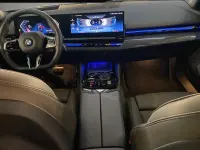 Gebraucht BMW 520 M Sport 190 PS (139 kW) 2025 Schwarz Kombi