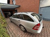 Gebraucht Mercedes C220 150 PS (110 kW) 2006 Silber Kombi
