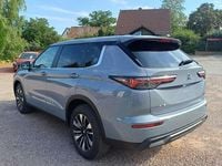 Neu Mitsubishi Outlander P-HEV Plus 306 PS (225 kW) 2025 Mondsteingrau SUV