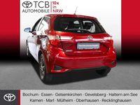 Gebraucht Toyota Yaris Basis 111 PS (81 kW) 2018 Tokiorot perleffekt Kleinwagen