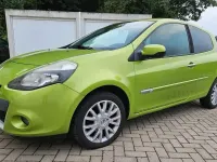 Gebraucht Renault Clio II Dynamique 103 PS (75 kW) 2011 Grün Limousine