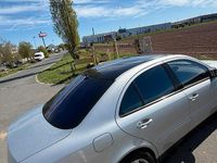Second-hand Mercedes E500 306 CP (225 kW) 2003 Argintiu Berlinǎ