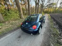 Second-hand VW New Beetle 90 CP (66 kW) 2000 Albastru Hatchback