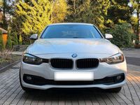 Gebraucht BMW 318 150 PS (110 kW) 2015 Weiß Kombi