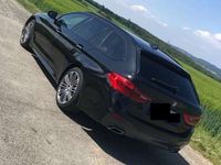 gebraucht BMW 530 530 d Touring Aut. M-Sport Black