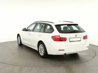 Gebraucht BMW 318 136 PS (100 kW) 2018 Alpinweiß uni Kombi