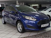 Gebraucht Ford Fiesta Trend 101 PS (74 kW) 2014 Blau Limousine