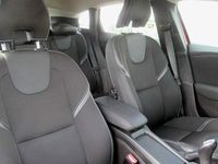 Gebraucht Volvo V40 114 PS (83 kW) 2013 Rot Kombi