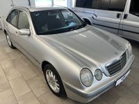 gebraucht Mercedes E220 CDI CLASSIC *Tempomat*Automatik*Tüv neu