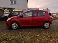 Gebraucht Renault Twingo 58 PS (42 kW) 2009 Rot Kleinwagen