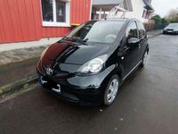 Gebraucht Toyota Aygo 68 PS (50 kW) 2007 Schwarz Kleinwagen
