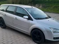Gebraucht Ford Focus 105 PS (77 kW) 2007 Grau Kombi