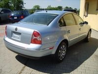 Gebraucht VW Passat Comfortline 193 PS (141 kW) 2001 Silber metallic Limousine