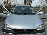 Gebraucht Opel Corsa 64 PS (47 kW) 1999 Silber Kleinwagen