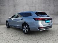 Gebraucht VW Passat IQ Drive 150 PS (110 kW) 2025 Oyster silver metallic Kombi