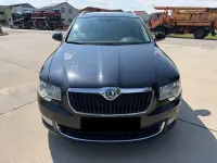 Gebraucht Skoda Superb Ambition 170 PS (125 kW) 2013 Schwarz Limousine