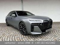 Gebraucht BMW i7 M Sport 400 kW (544 PS) 2025 Frozen pure grey metallic Limousine