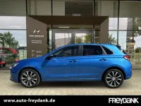 Gebraucht Hyundai i30 Style 120 PS (88 kW) 2018 Ara blue Limousine