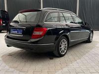 Gebraucht Mercedes C180 156 PS (114 kW) 2011 Schwarz Kombi