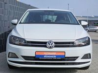 Gebraucht VW Polo Comfortline 80 PS (58 kW) 2019 Weiß Kleinwagen