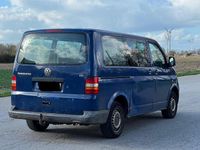 Gebraucht VW T5 105 PS (77 kW) 2004 Blau Van