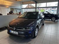 Gebraucht VW Polo Style 95 PS (69 kW) 2024 Grau Limousine