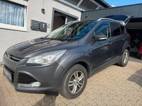 Gebraucht Ford Kuga Titanium 140 PS (102 kW) 2014 Grau SUV