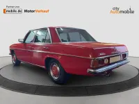 Gebraucht Mercedes 200 86 PS (63 kW) 1973 Rot Limousine
