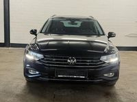 Gebraucht VW Passat 150 PS (110 kW) 2022 Schwarz Kombi